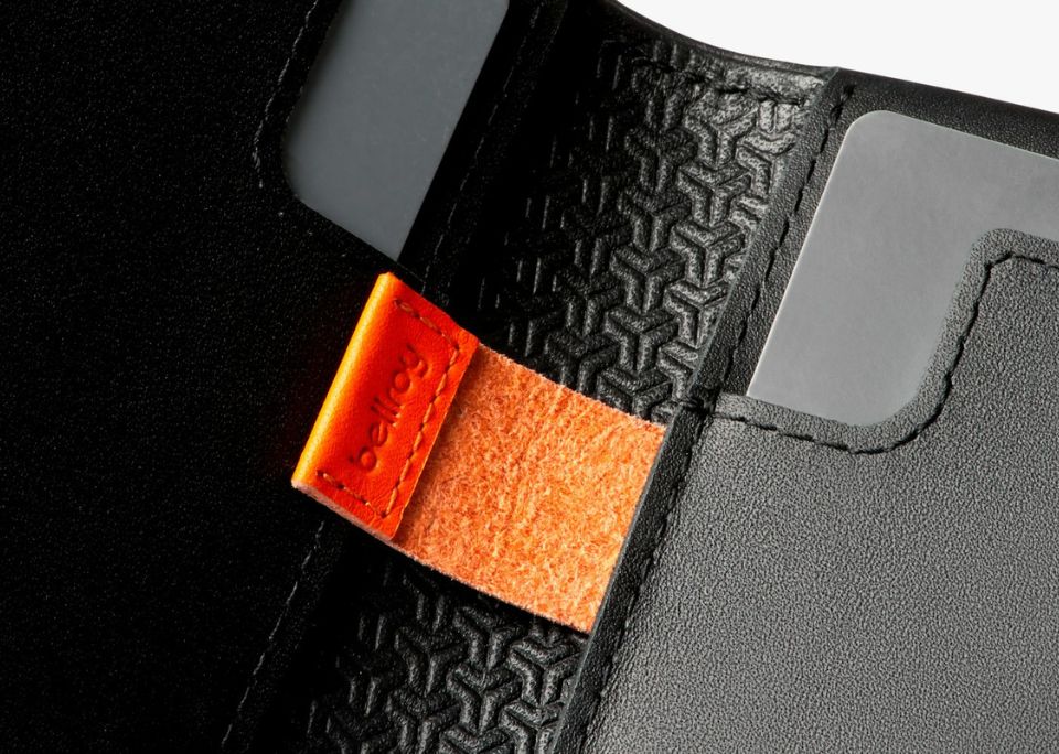 CHECKS IN CAMOFLAUGE CROSSOVER CLUTCH