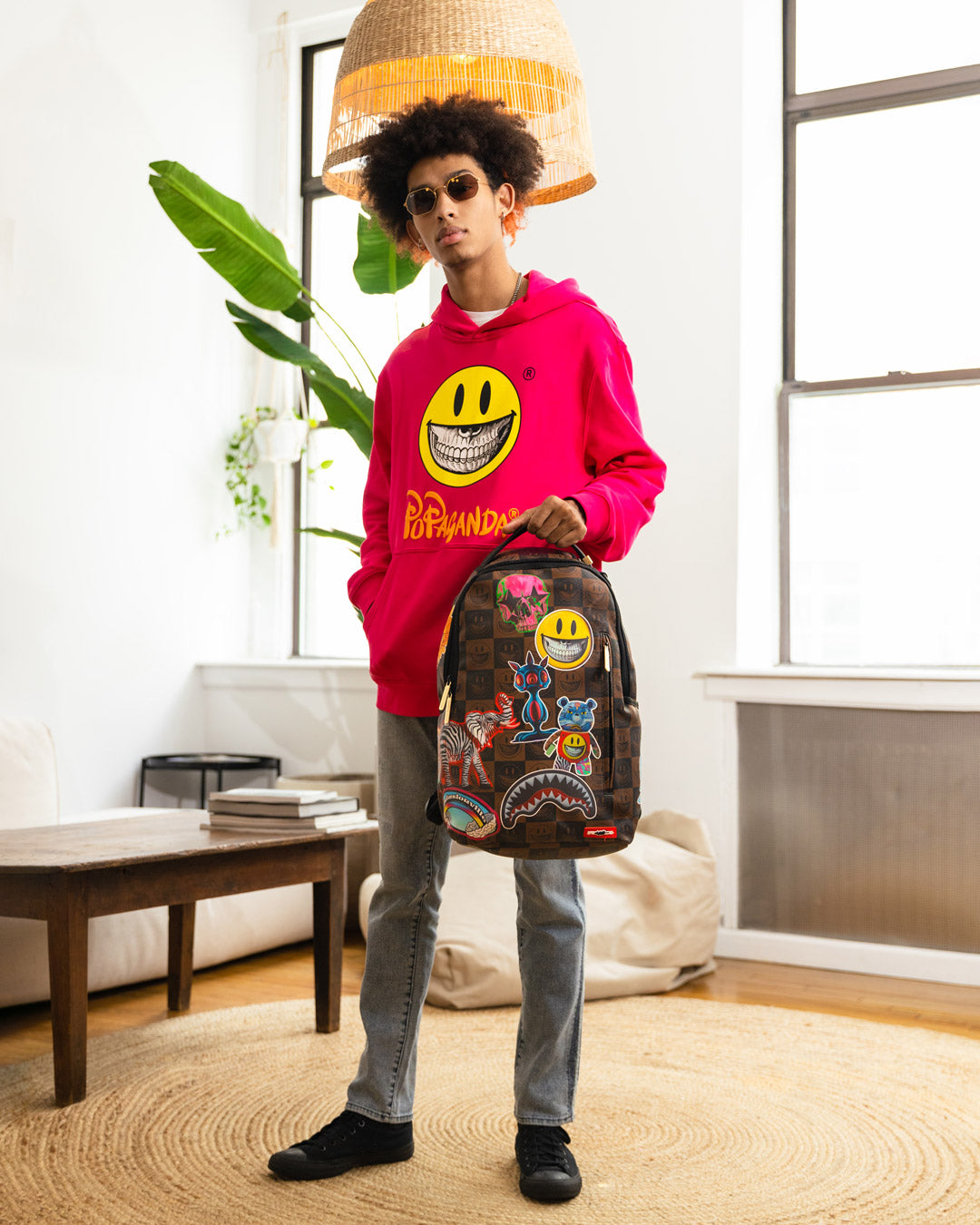 GLOBAL MOGUL POPAGANDA RON ENGLISH EDITION BACKPACK