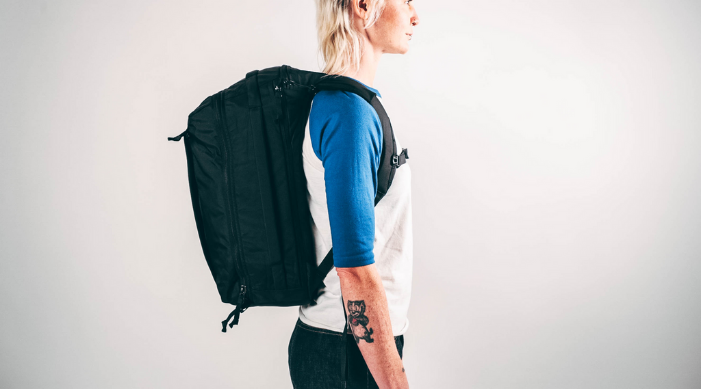 3AM NEVER SLEEP SHARKITECTURE HARDSHELL CARRY-ON LUGGAGE