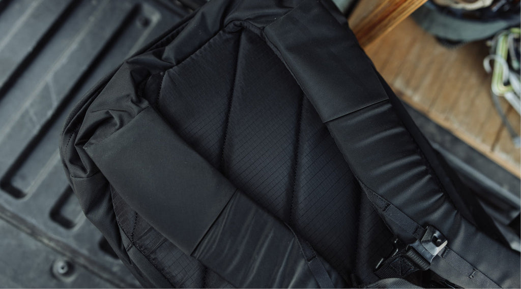VENI VIDI VICI SHARKNAUTICS HARDSHELL CARRY-ON LUGGAGE