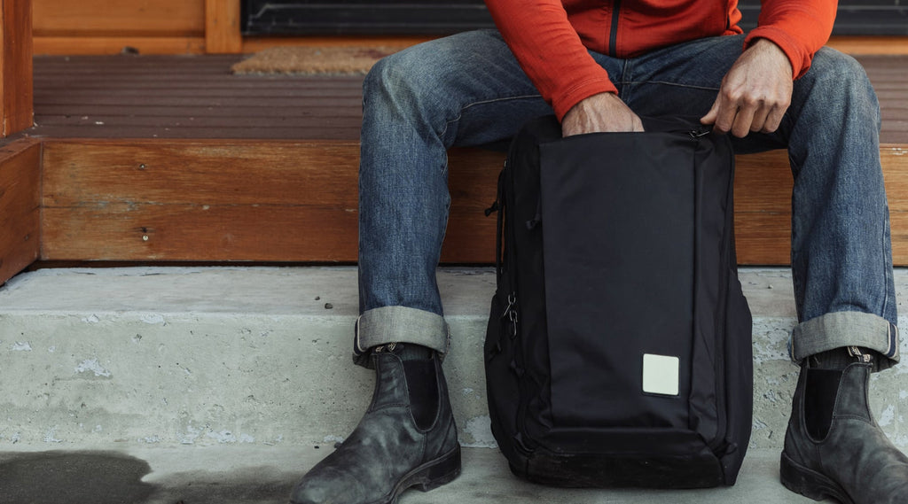VENI VIDI VICI SHARKNAUTICS HARDSHELL CARRY-ON LUGGAGE