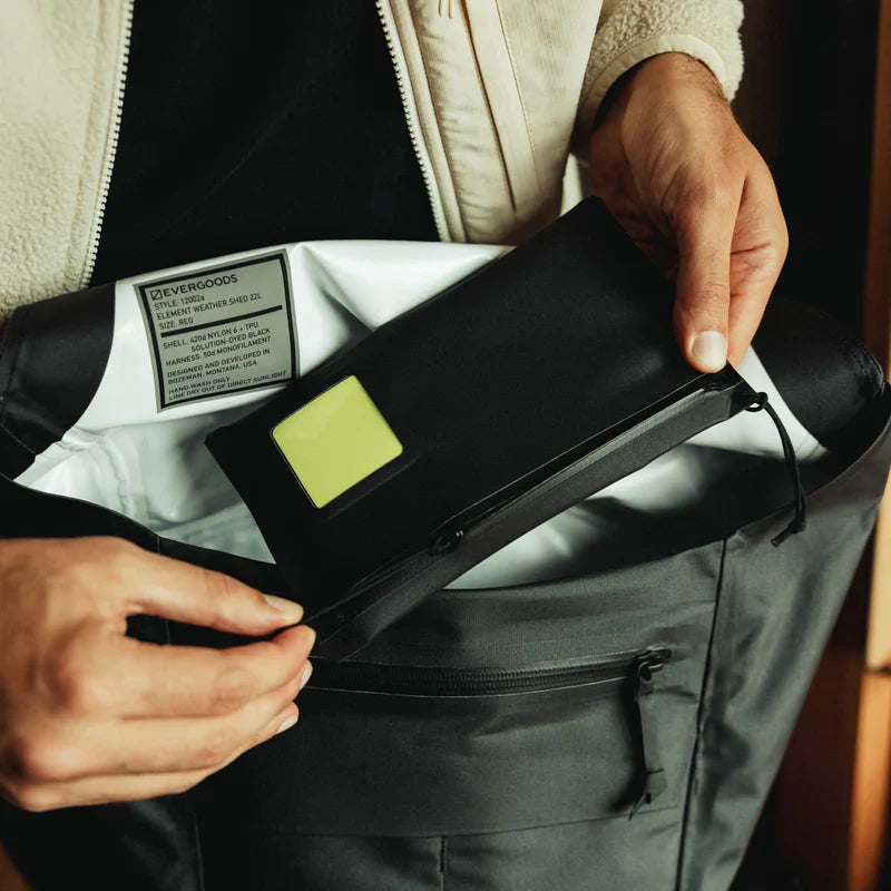 THE GETAWAY JETSETTER CARRY-ON LUGGAGE