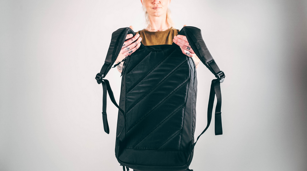 MAMA I MADE IT SHARKITECTURE HARDSHELL FULL-SIZE LUGGAGE