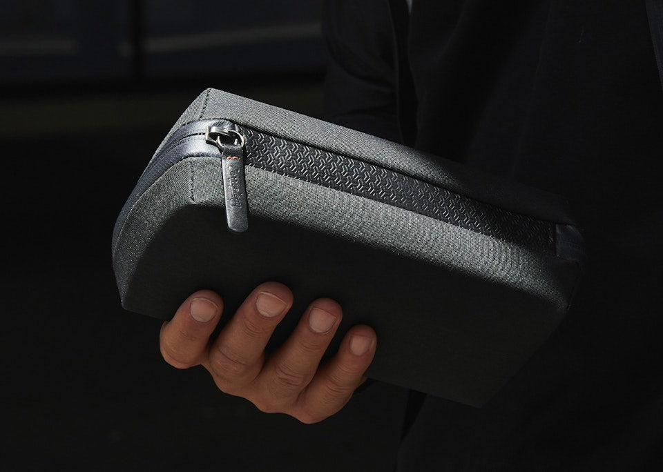 3AM RIPTIDE PET CARRIER DUFFLE