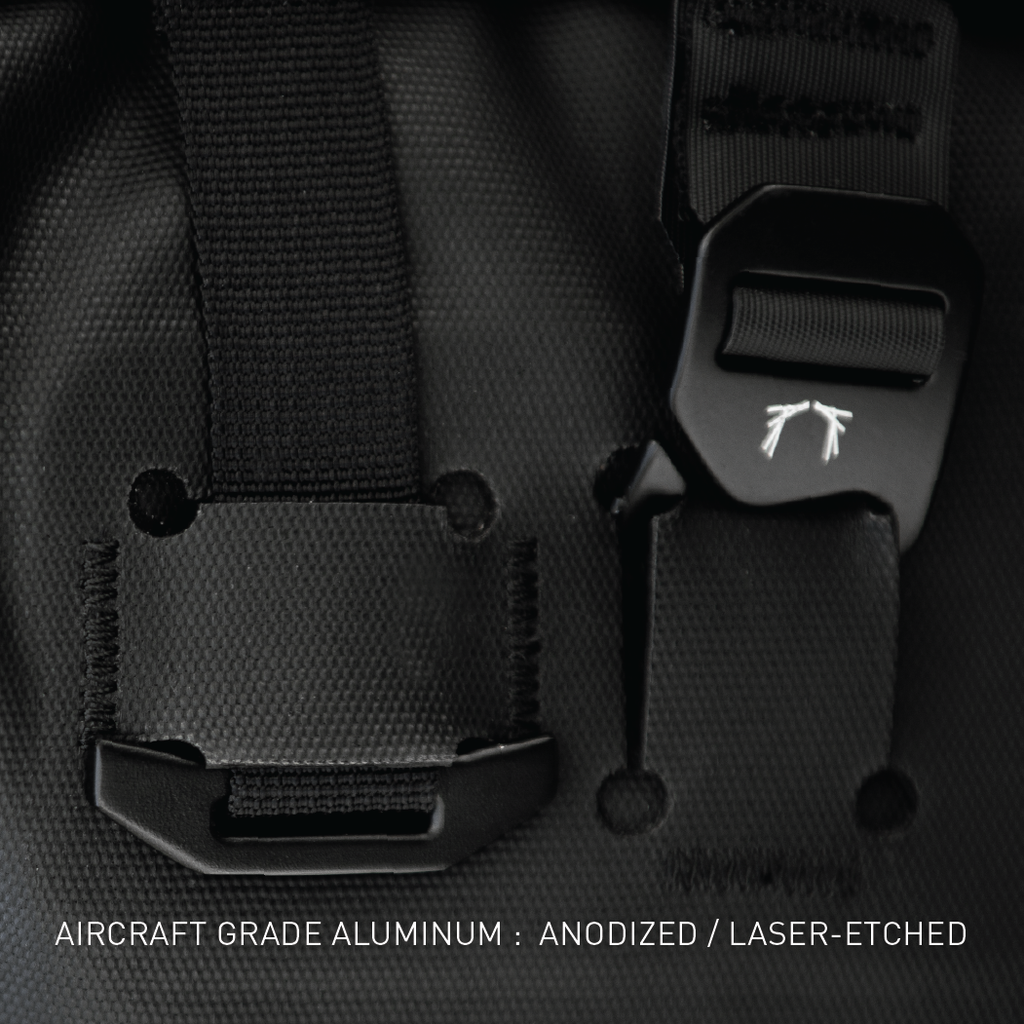 WORLD EXPLORER ENTREPRENEUR CARGO TOTE