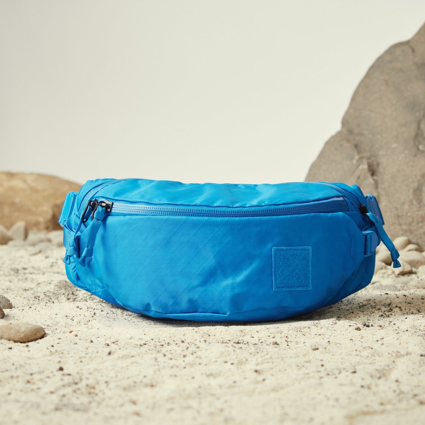 THE HERO SHARKITECTURE CARRY-ON LUGGAGE