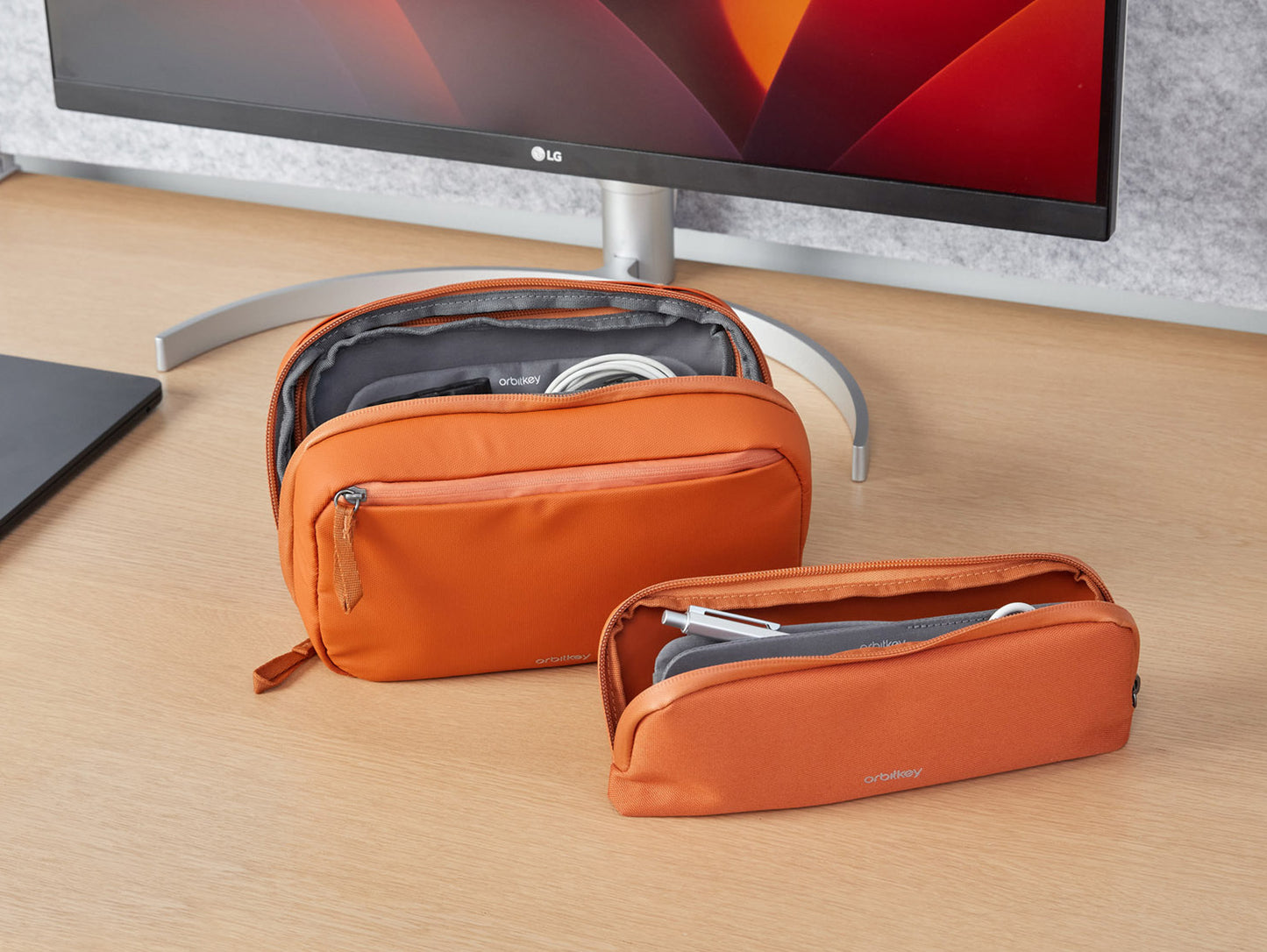 THE HIDEOUT HARD SHELL CARRY-ON LUGGAGE