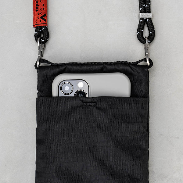 XTC GREY SHARKS IN PARIS TOILETRY BAG