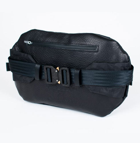 A.i.3 THE LEGACY SAVVY CROSSBODY
