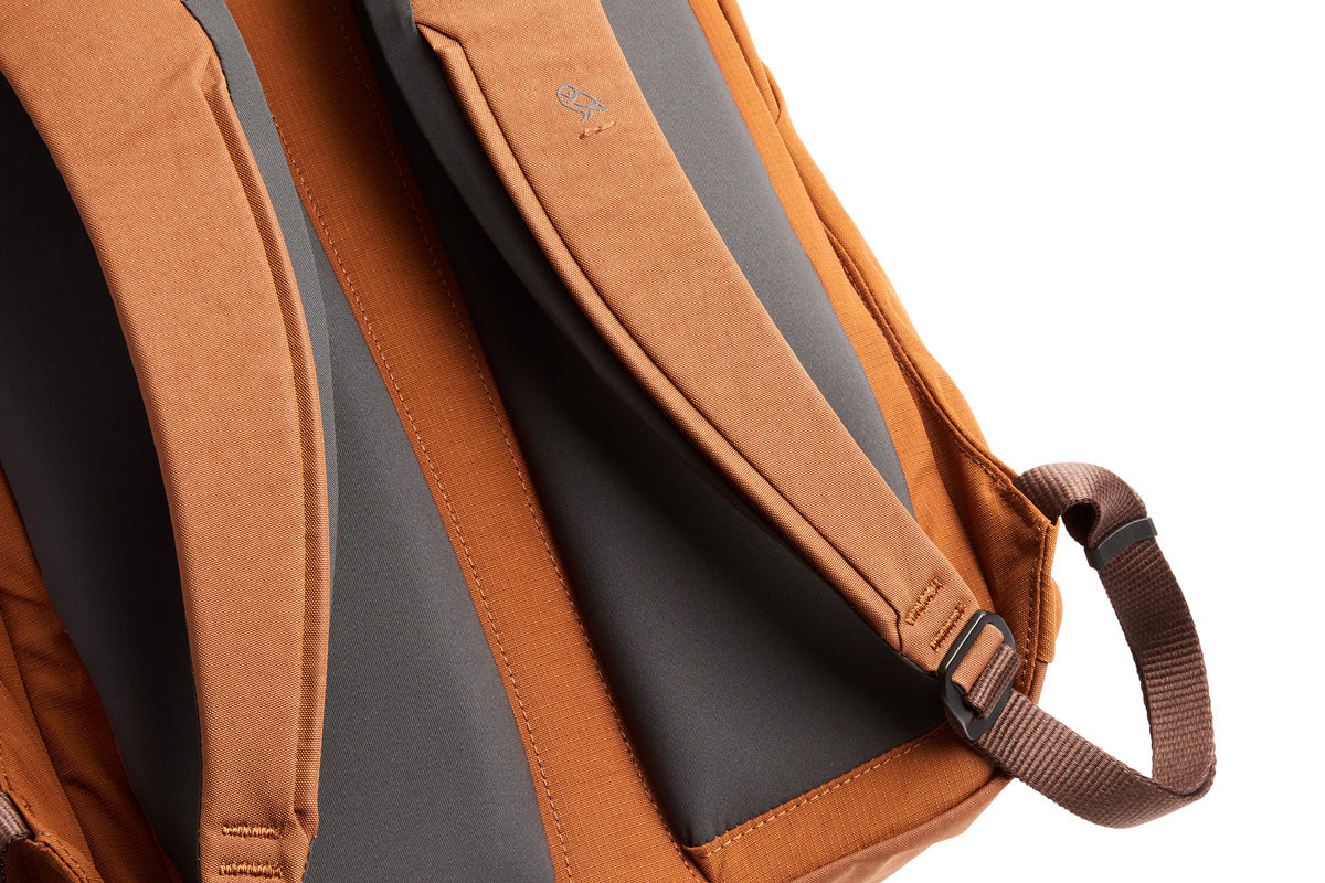 A.i.3 THE LEGACY TOTE