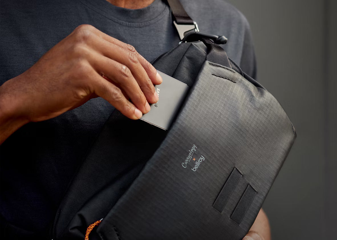 A.I.8 AFRICAN INTELLIGENCE - ORIGIN STORY SHARK HANDBAG