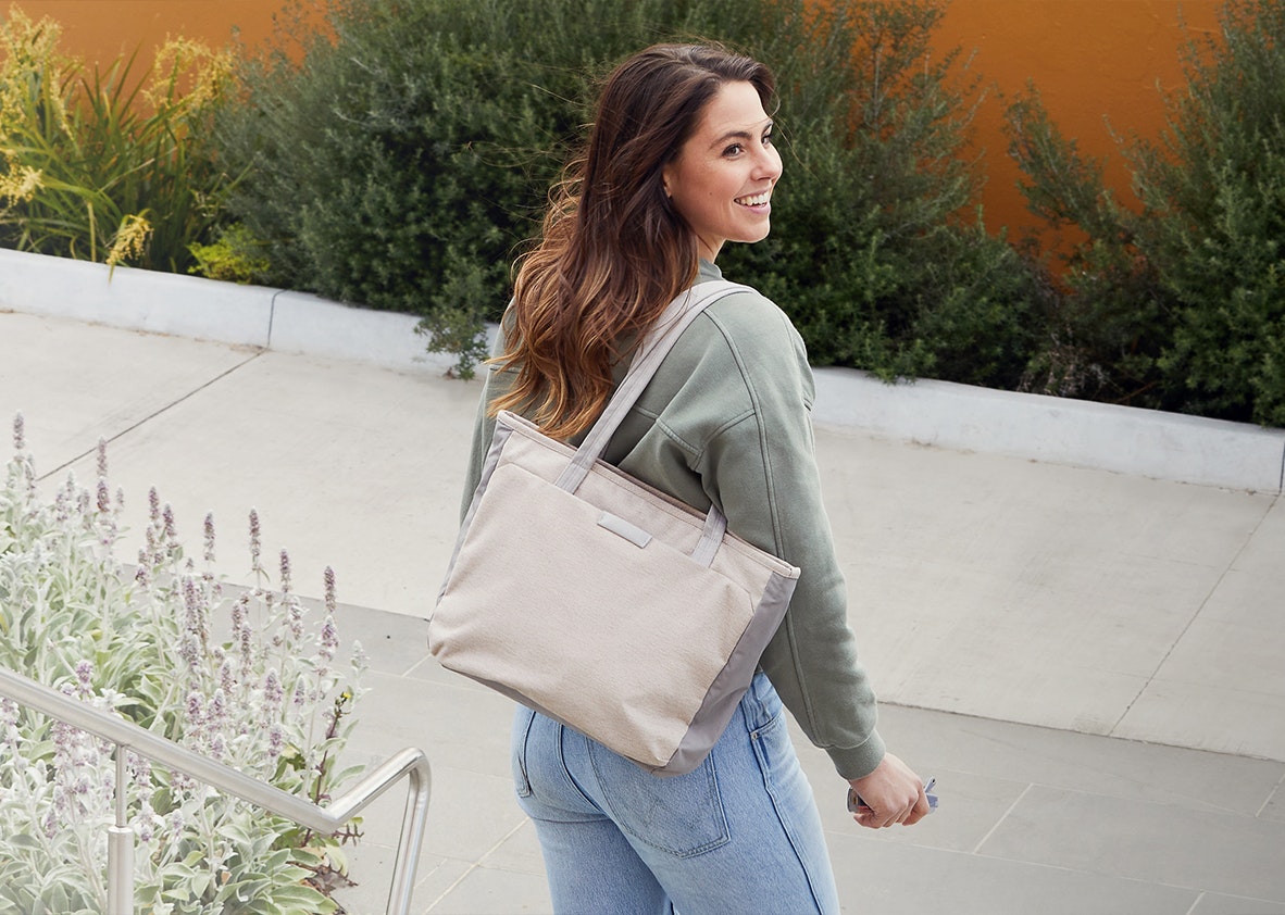 THE WING TOTE AFTERGLOW SKYGLOW