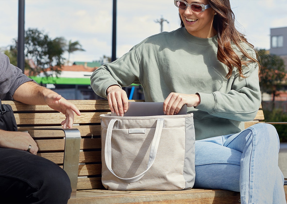 THE WING TOTE AFTERGLOW SKYGLOW