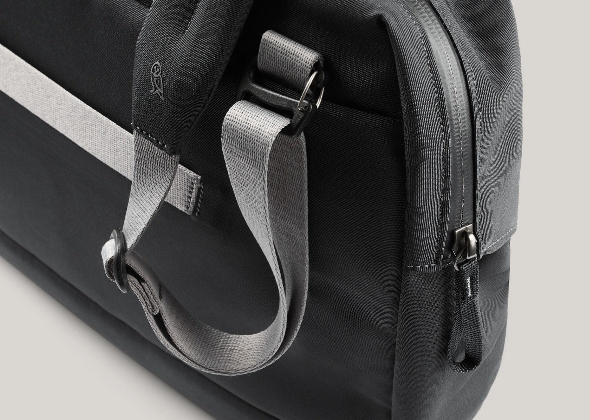 MONACO SHARK CLUB SHARK BREAKTHRU TOTE