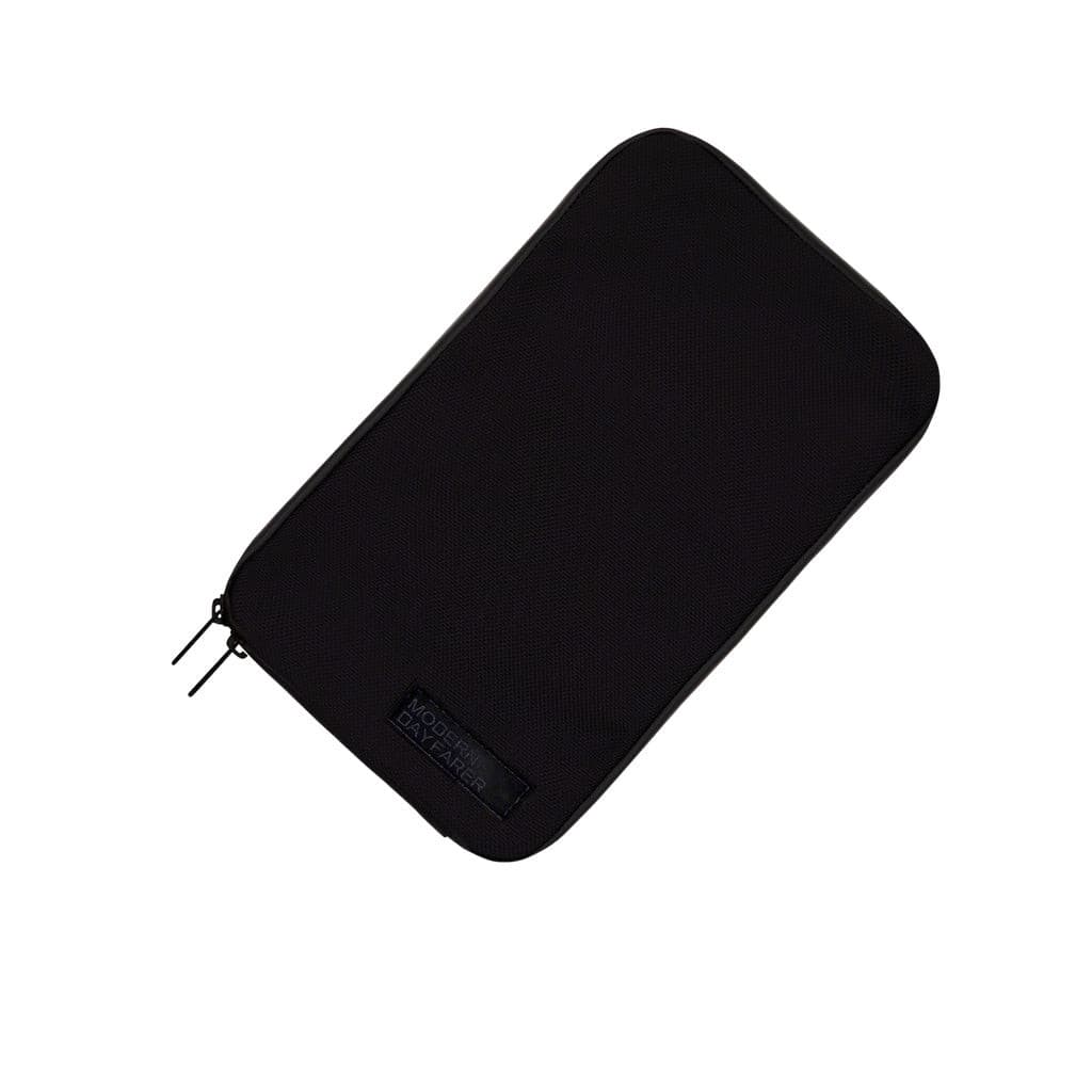DROP ZONE POUCH