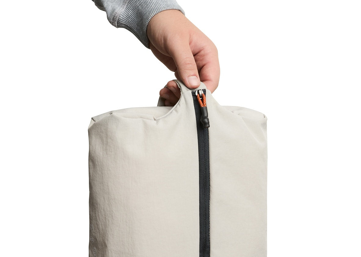 TOM & JERRY CAN'T CATCH ME DLXSR BACKPACK