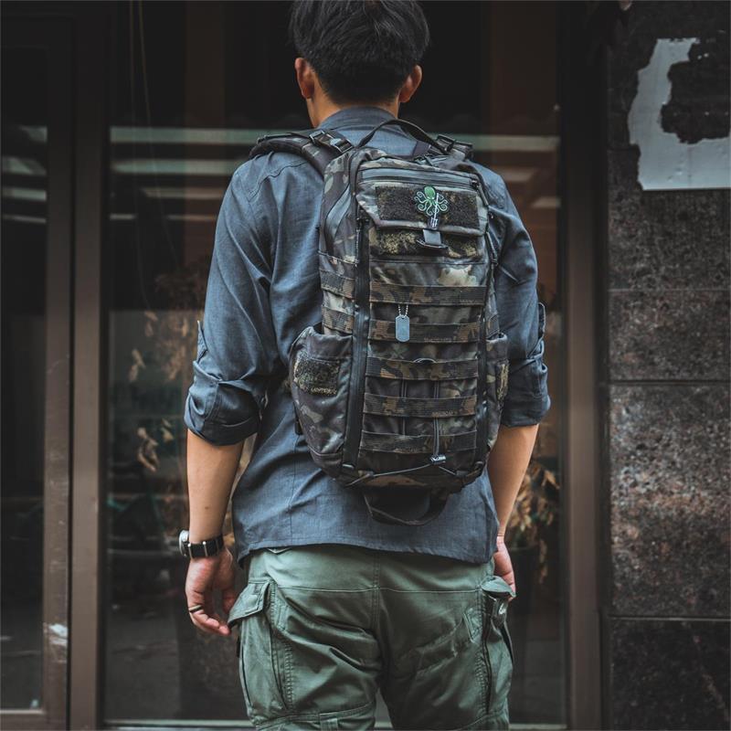 TRIPLE DECKER HEIR TO THE THRONE BACKPACK