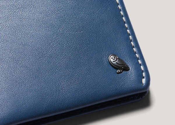 LE MONDE DES GRAFFITIS CROSSOVER CLUTCH