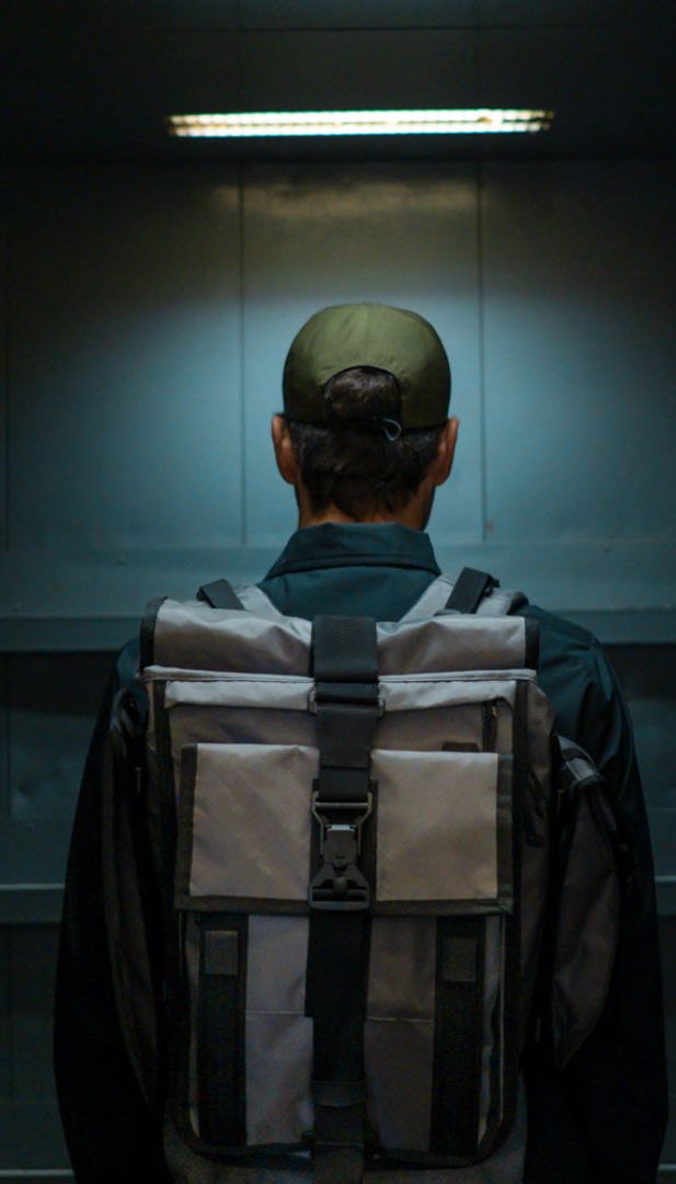 100% CLEAR BACKPACK - SHARK CENTRAL