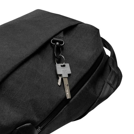 HENNYVILLE POUCH