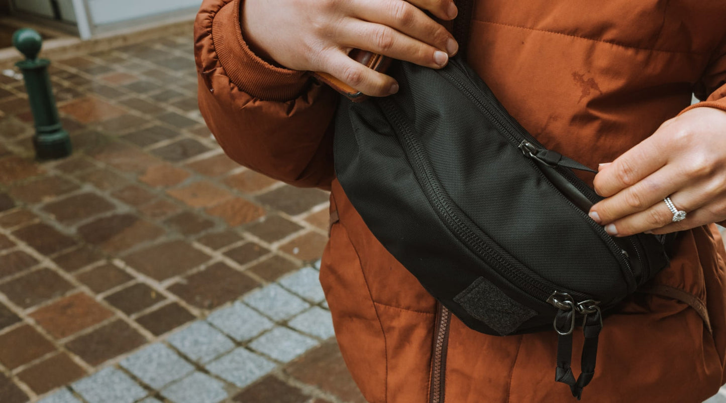 VENI VIDI VICI CARGO CROSSBODY