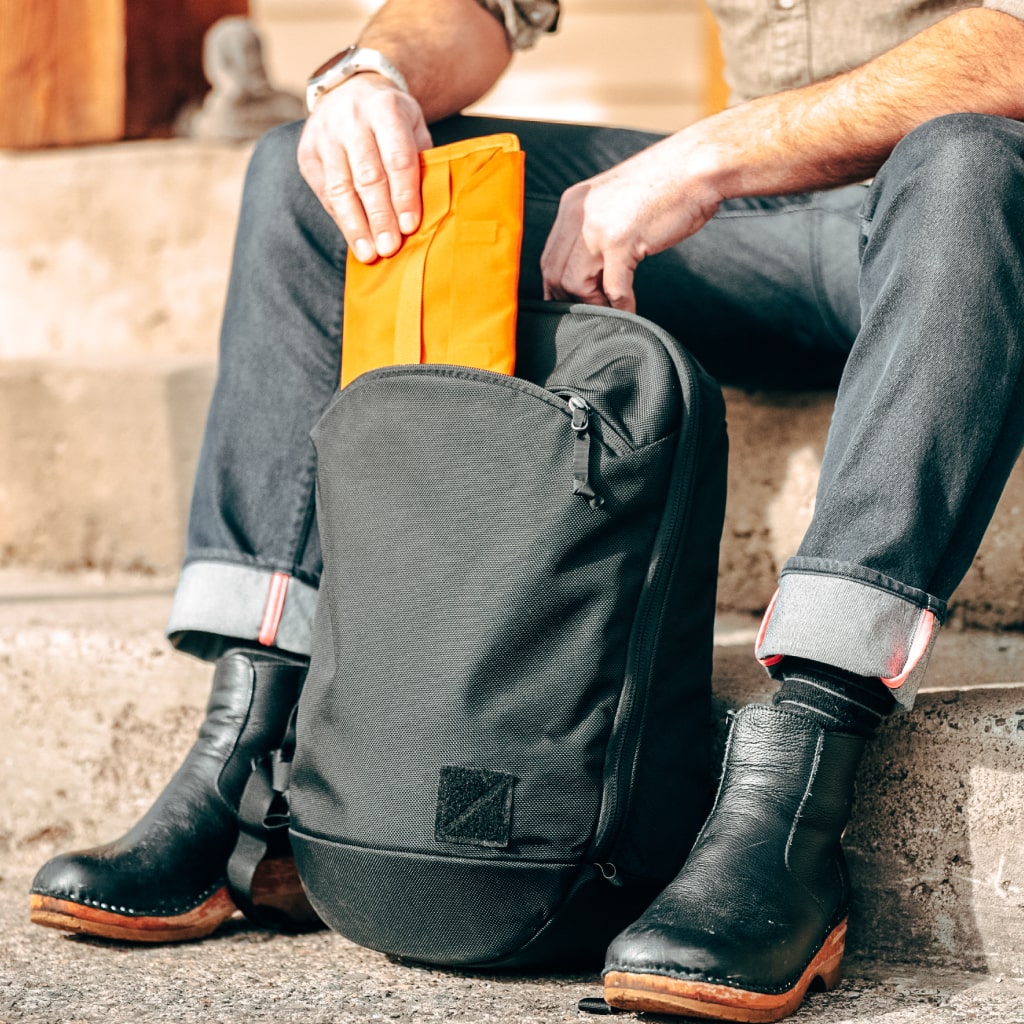 VENI VIDI VICI LUGGAGE