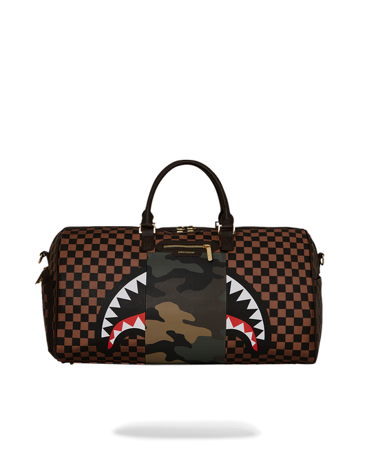 EXTERIOR GOLD ZIP POCKET SHARKS IN PARIS DUFFLE