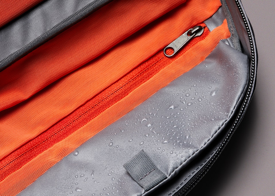 3AM RIPTIDE SHARKNAUTICS HARDSHELL CARRY-ON LUGGAGE