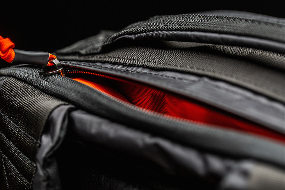 MEAN & CLEAN TOILETRY BAG