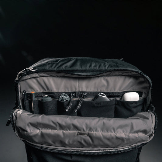 WILD LIFE HUNTER RUBBER SHARK BACKPACK