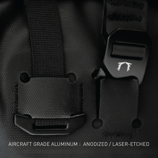 WORLD EXPLORER ENTREPRENEUR CARGO TOTE