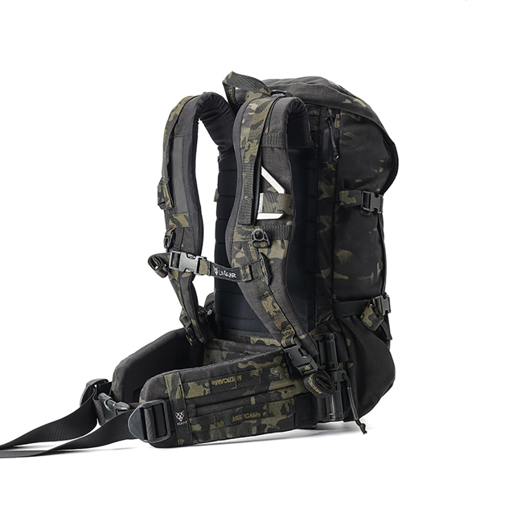 WORLD EXPLORER ENTREPRENEUR CARGO TOTE