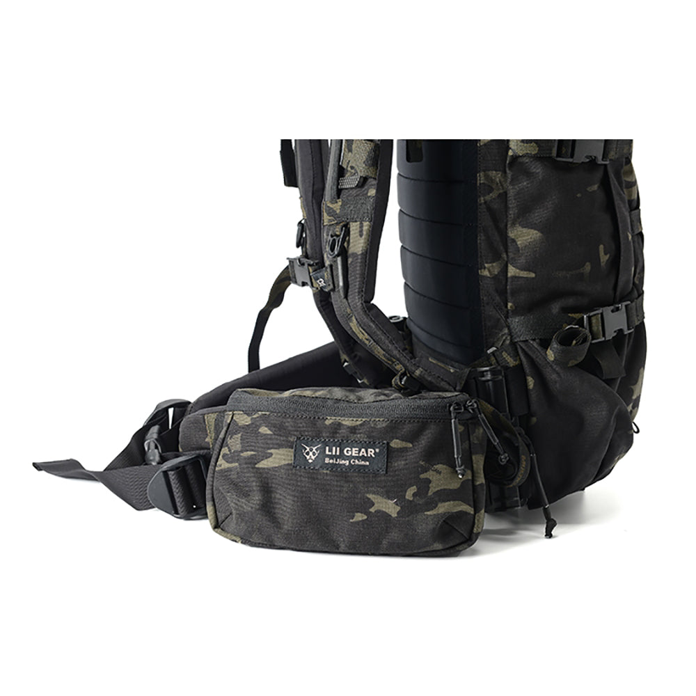 WORLD EXPLORER ENTREPRENEUR MESSENGER BAG