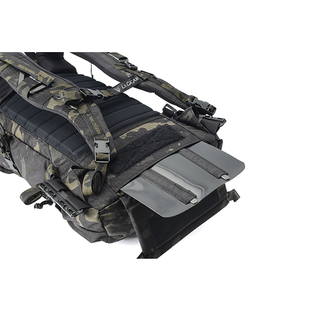 WORLD EXPLORER ENTREPRENEUR MESSENGER BAG