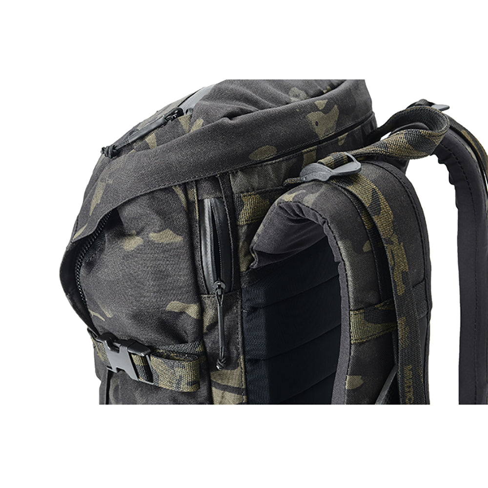 WORLD EXPLORER ENTREPRENEUR MESSENGER BAG