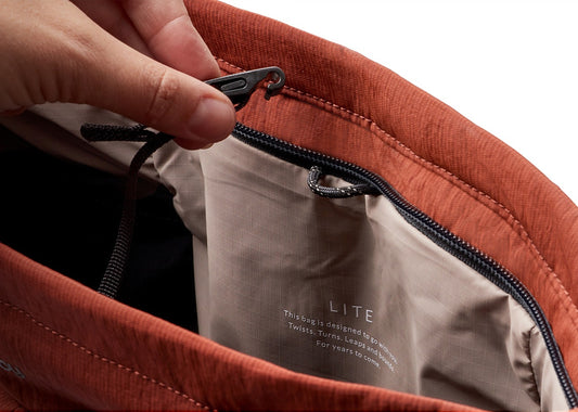 THE HEADQUARTERS - REFLECTION POUCH