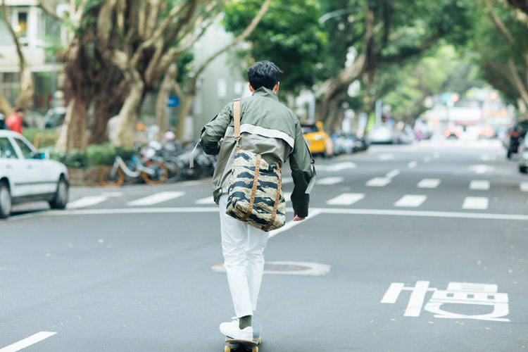 A.I. AFRICAN INTELLIGENCE ELEGANT ENERGY SHARKITECTURE CARRY-ON LUGGAGE - SANDFLOWER COLLAB