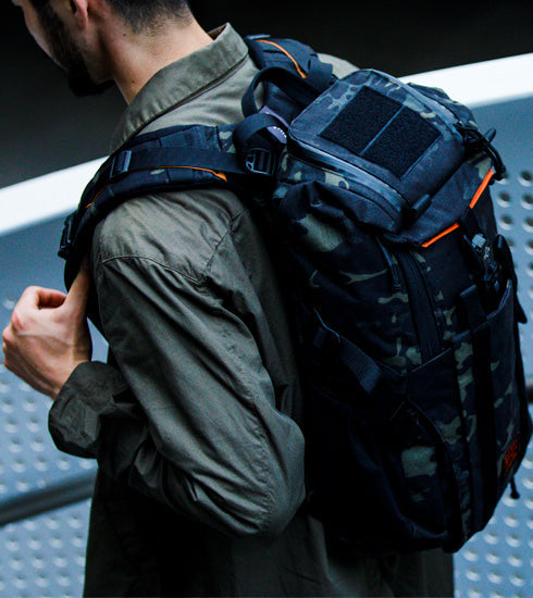 XTC LA PALAIS PAINTBUCKET BAG