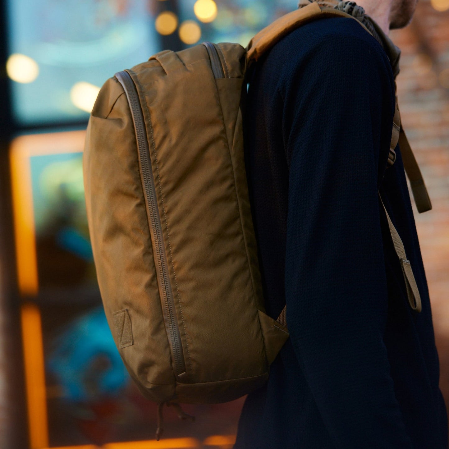 XTC LA PALAIS PAINTBUCKET BAG