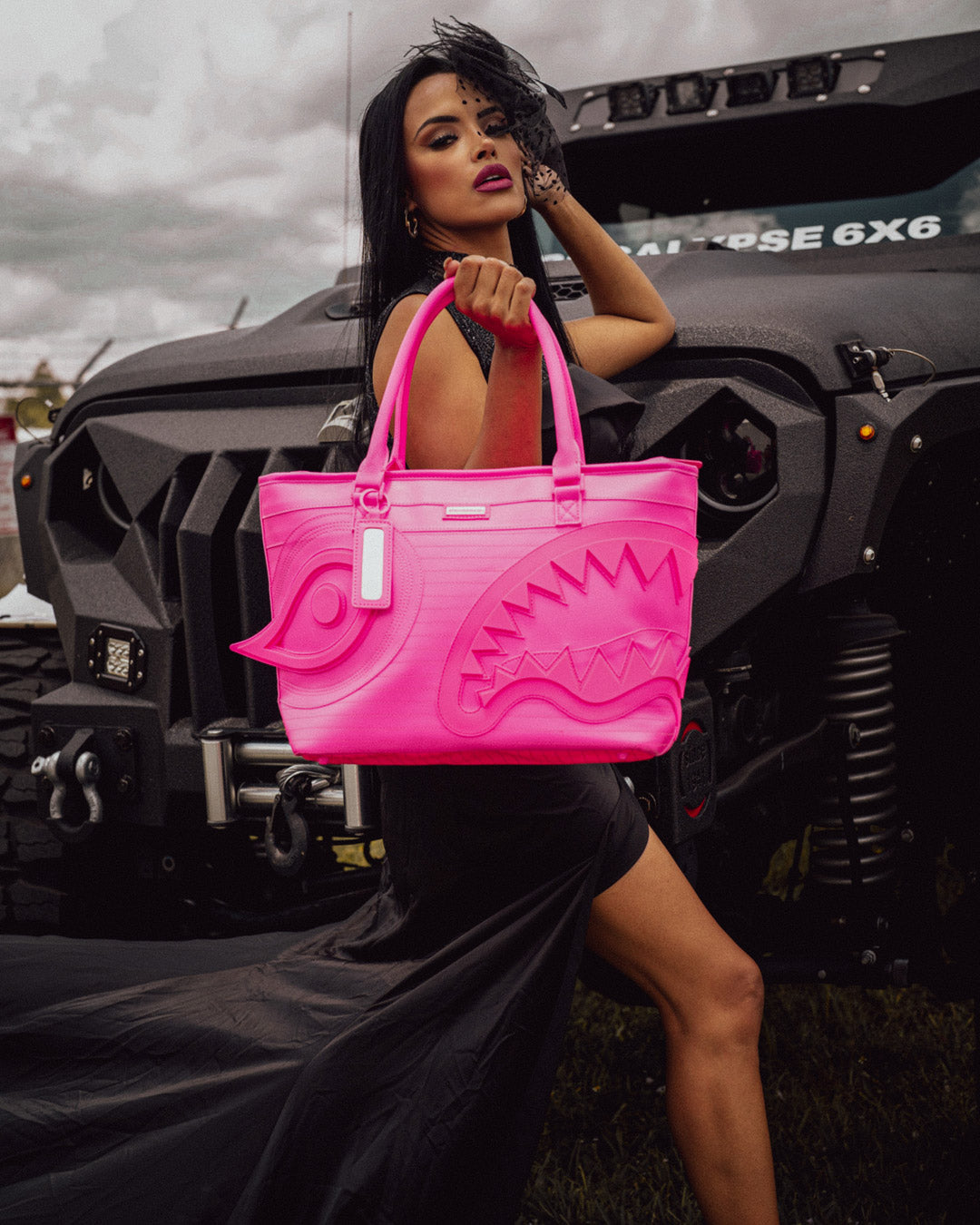 SAKURA SHOCK WAVE TOTE