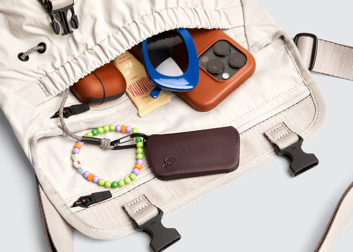 MODUS OPERANDI CHAMELEON SAVVY CROSSBODY