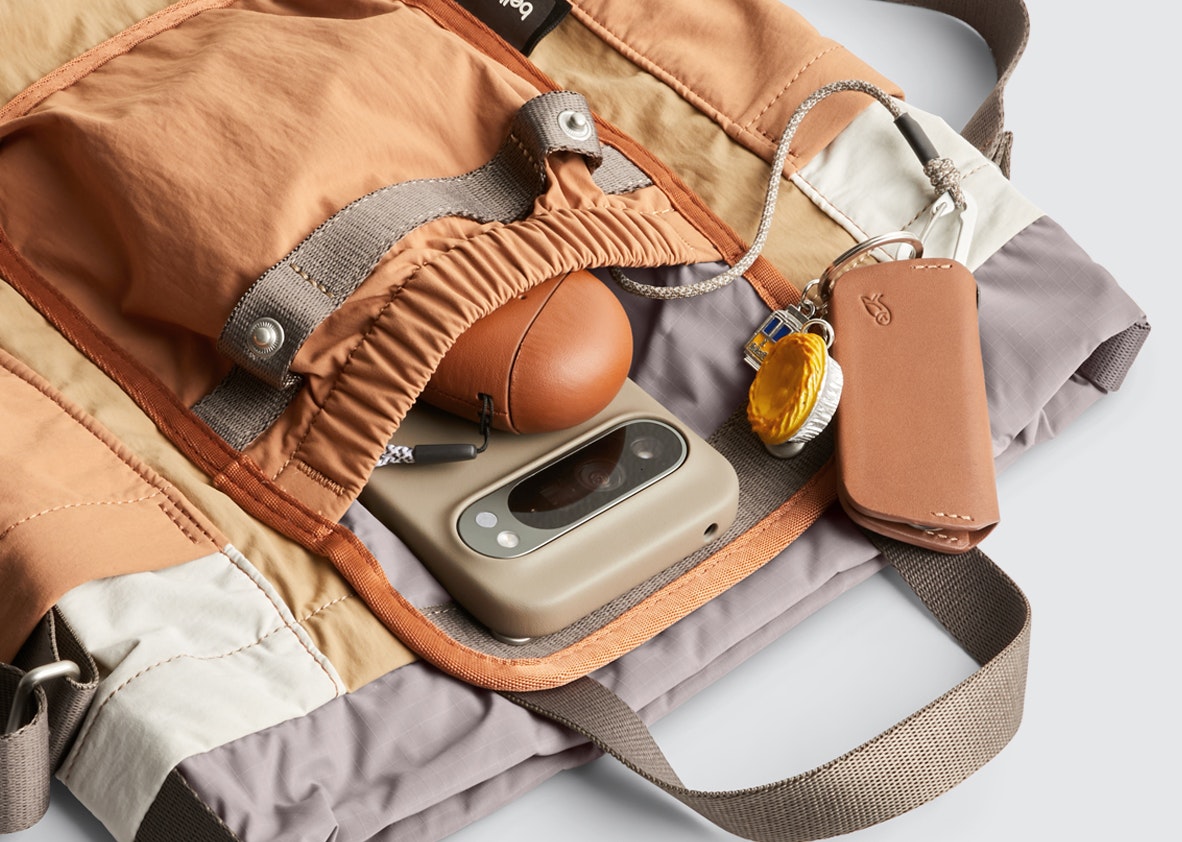 MODUS OPERANDI SAVVY CROSSBODY