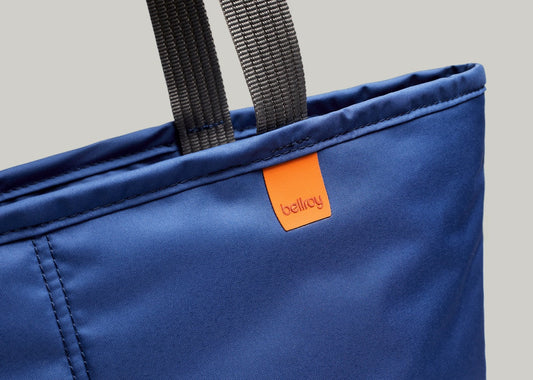 DREAMY TECHNICOLOR TOILETRY BAG