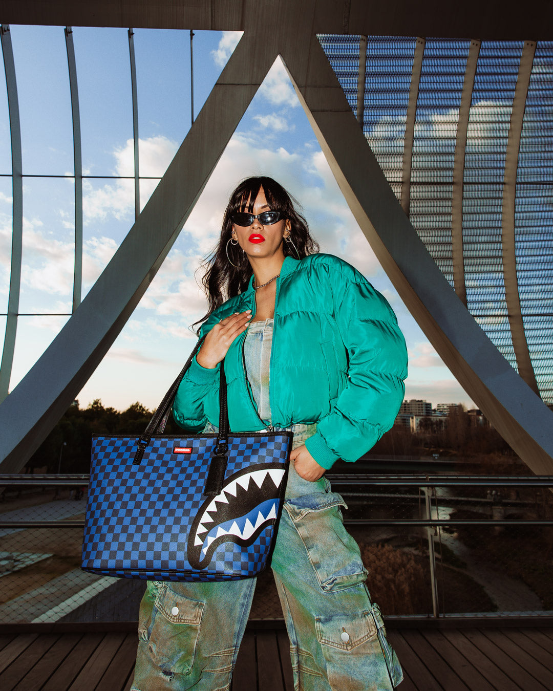 MIDNIGHT MAGIC SHARKS IN PARIS TOTE