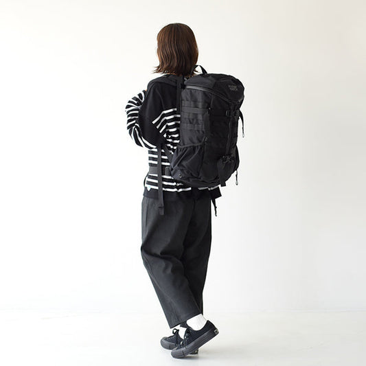 LENTICULAR EFFECTS CROSSOVER CLUTCH W/ SHOULDER STRAP